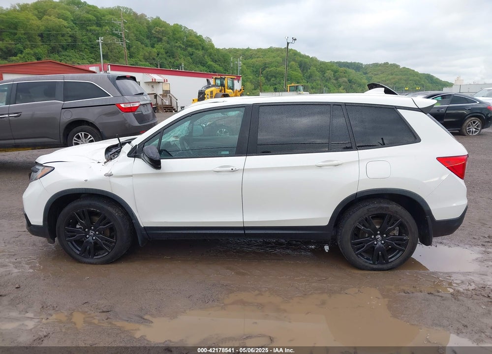 2019 HONDA PASSPORT SPORT VIN: 5FNYF8H28KB010303