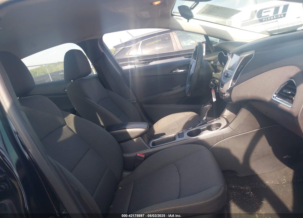 2018 CHEVROLET CRUZE VIN: 1G1BC5SM7J7122417
