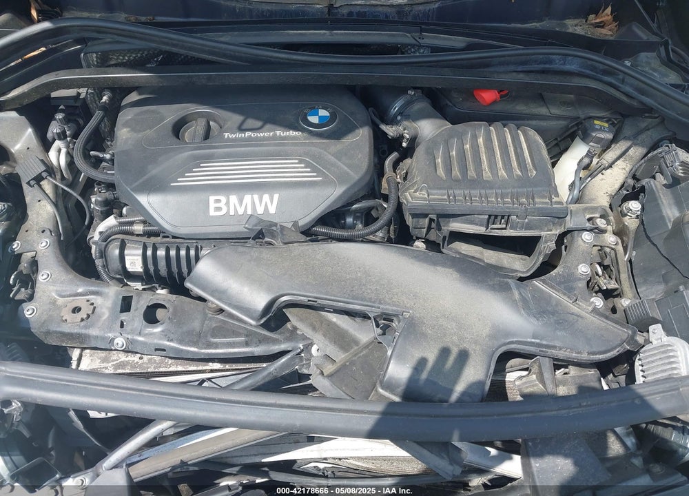 2016 BMW X1 VIN: WBXHT3C34G5E47922