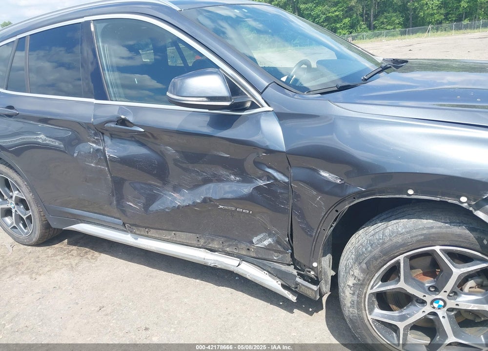 2016 BMW X1 VIN: WBXHT3C34G5E47922