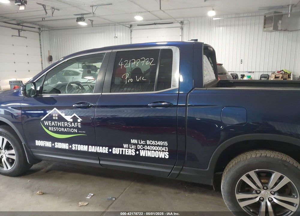 2017 HONDA RIDGELINE VIN: 5FPYK3F48HB039447