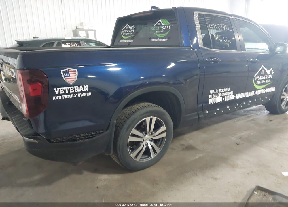 2017 HONDA RIDGELINE VIN: 5FPYK3F48HB039447