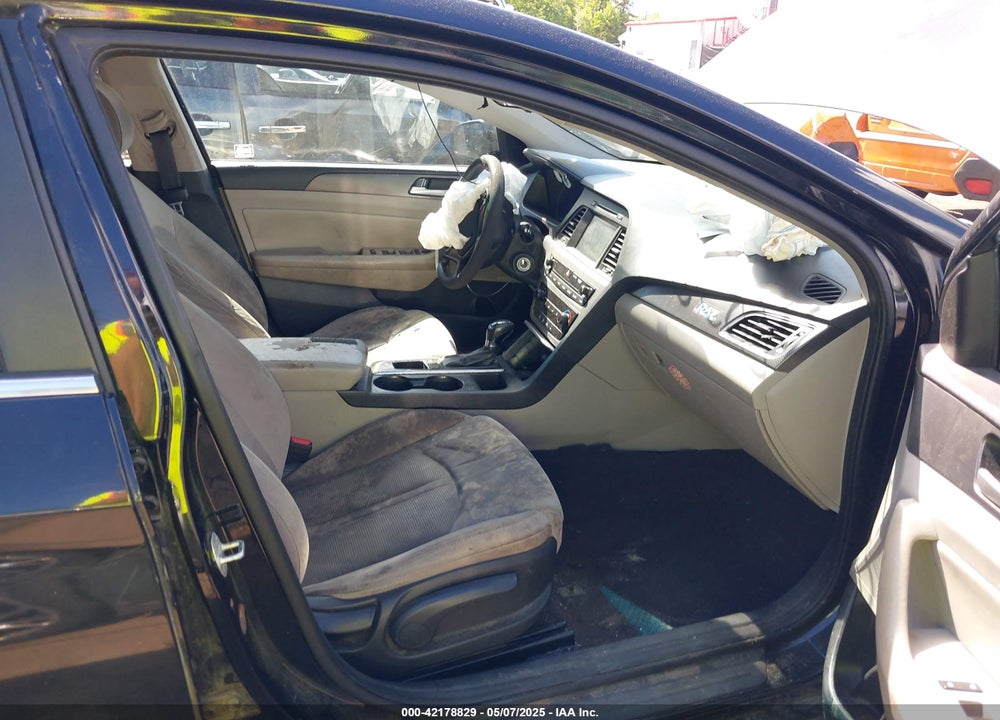 2016 HYUNDAI SONATA VIN: 5NPE34AF6GH277790