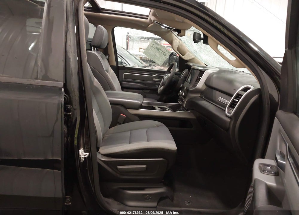 2019 RAM 1500 BIG HORN/LONE STAR 4X4 5'7 BOX VIN: 1C6SRFFT3KN625461
