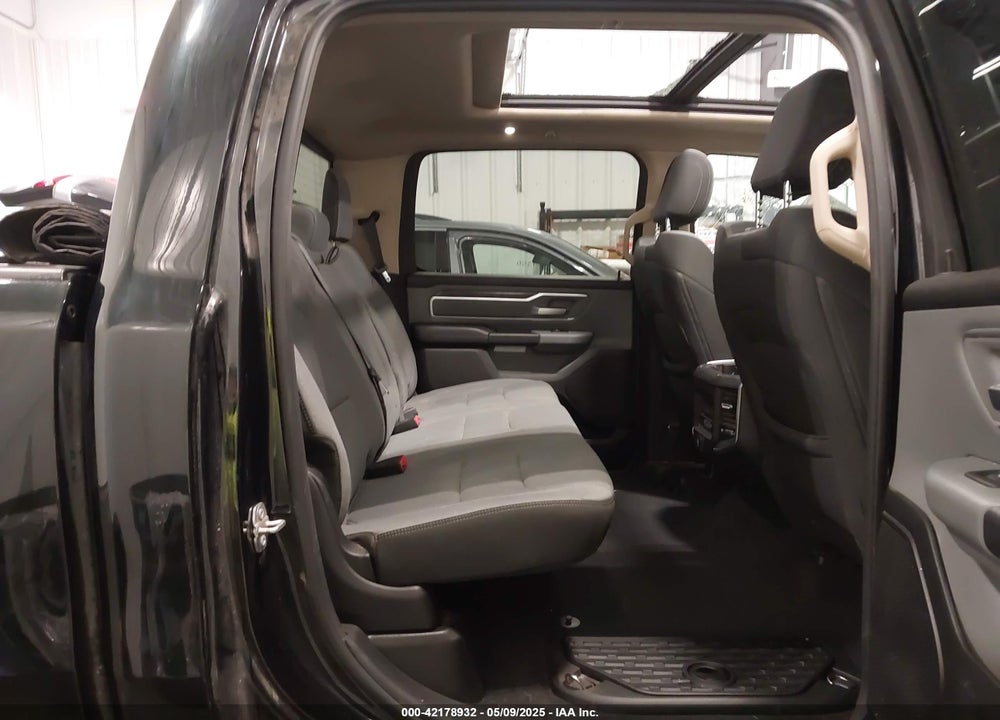 2019 RAM 1500 BIG HORN/LONE STAR 4X4 5'7 BOX VIN: 1C6SRFFT3KN625461
