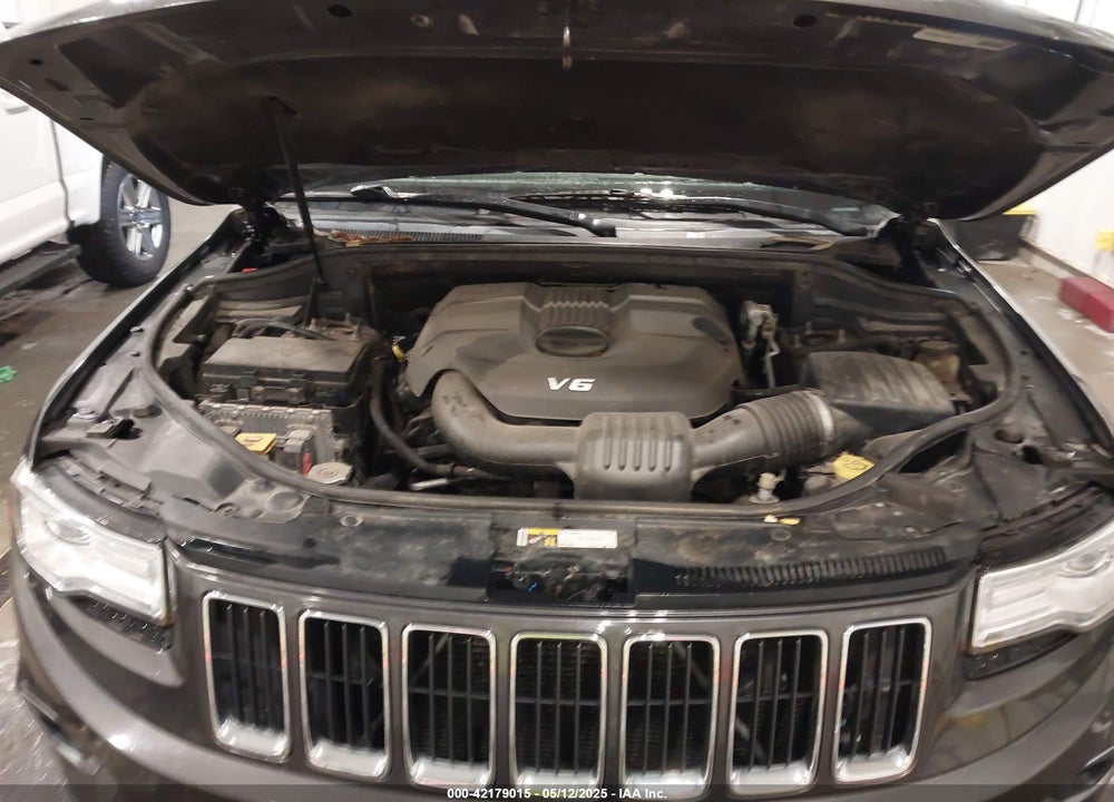 2015 JEEP GRAND CHEROKEE VIN: 1C4RJFBG2FC628716