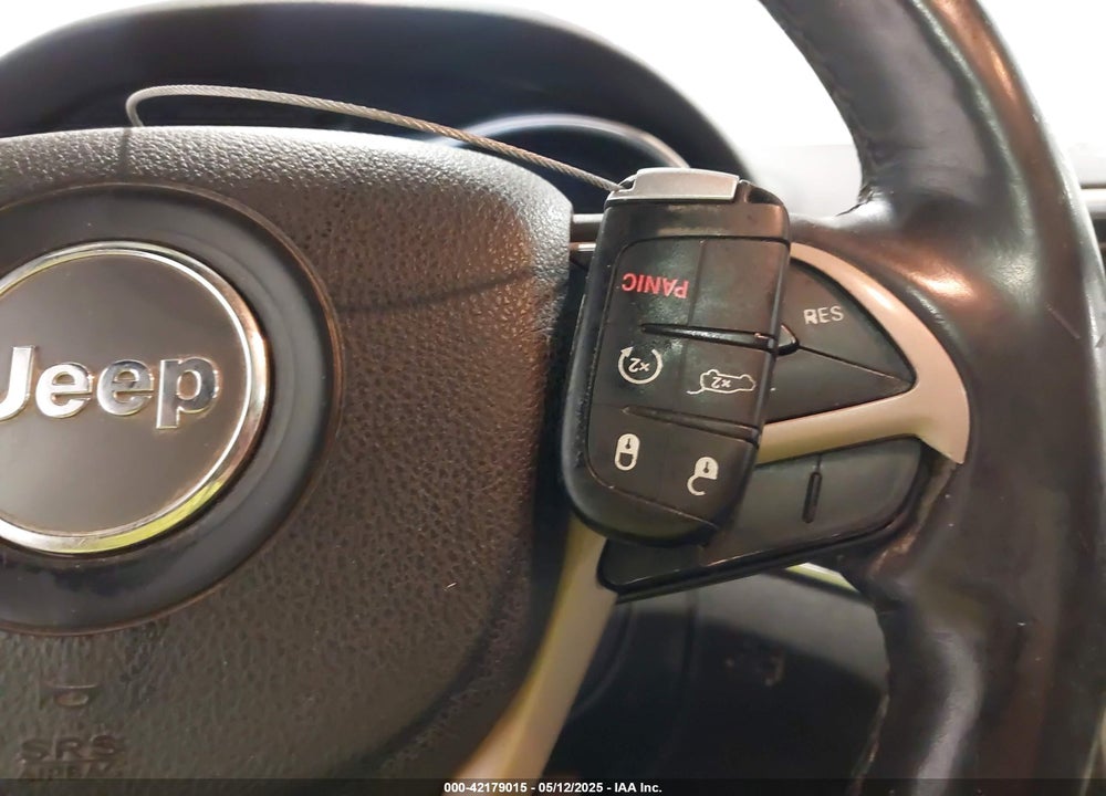 2015 JEEP GRAND CHEROKEE VIN: 1C4RJFBG2FC628716