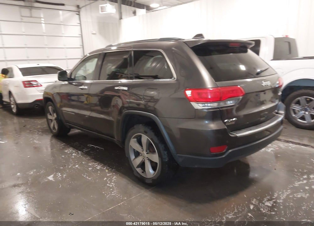 2015 JEEP GRAND CHEROKEE VIN: 1C4RJFBG2FC628716