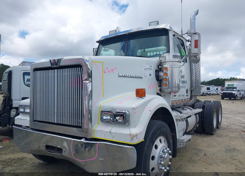 2012 WESTERN STAR/AUTO CAR CONVENTIONAL 4900FA VIN: 5KJJAEDRXCPBK8383