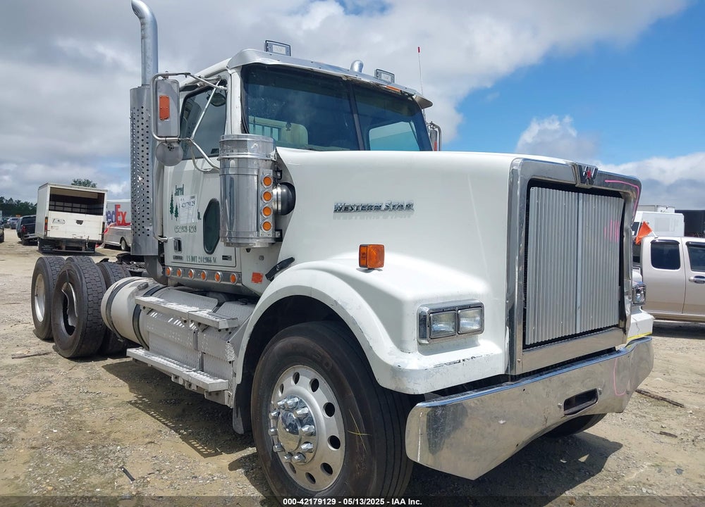 2012 WESTERN STAR/AUTO CAR CONVENTIONAL 4900FA VIN: 5KJJAEDRXCPBK8383