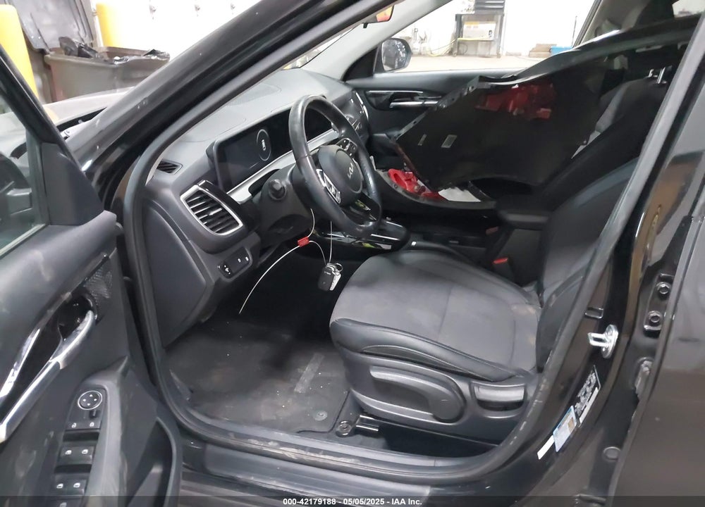 2024 KIA SELTOS VIN: KNDEU2AA4R7527234
