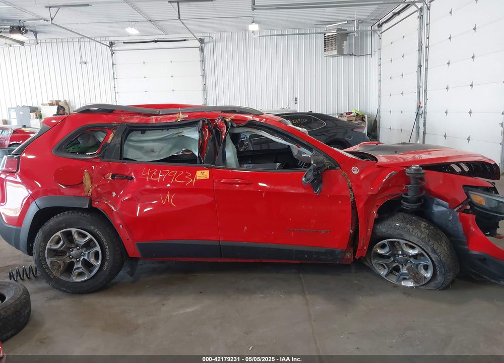 2019 JEEP CHEROKEE VIN: 1C4PJMBX3KD272972
