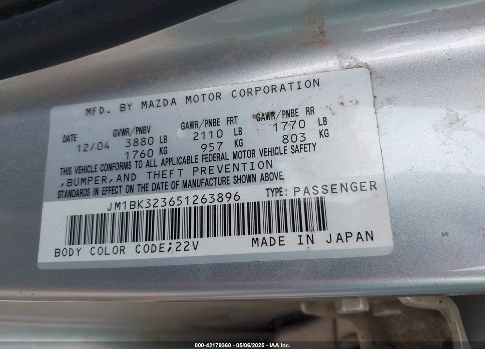 2005 MAZDA 3 S VIN: JM1BK323651263896