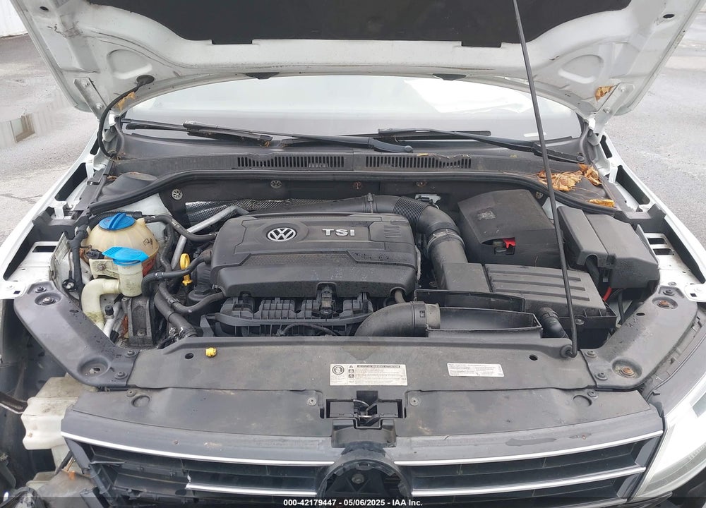 2015 VOLKSWAGEN JETTA VIN: 3VWD17AJ5FM305415