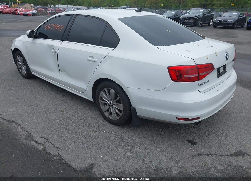 2015 VOLKSWAGEN JETTA VIN: 3VWD17AJ5FM305415