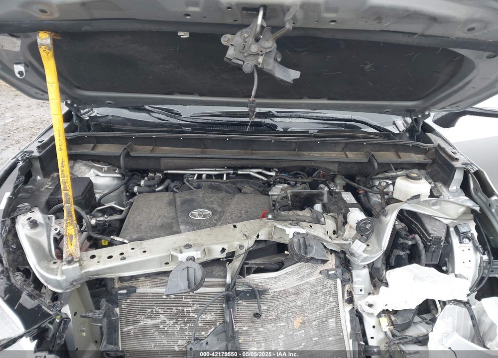 2022 TOYOTA HIGHLANDER VIN: 5TDHZRBH4NS597187