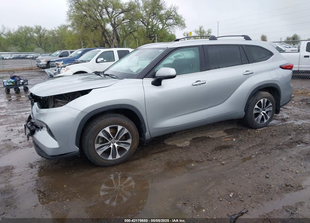 2022 TOYOTA HIGHLANDER VIN: 5TDHZRBH4NS597187