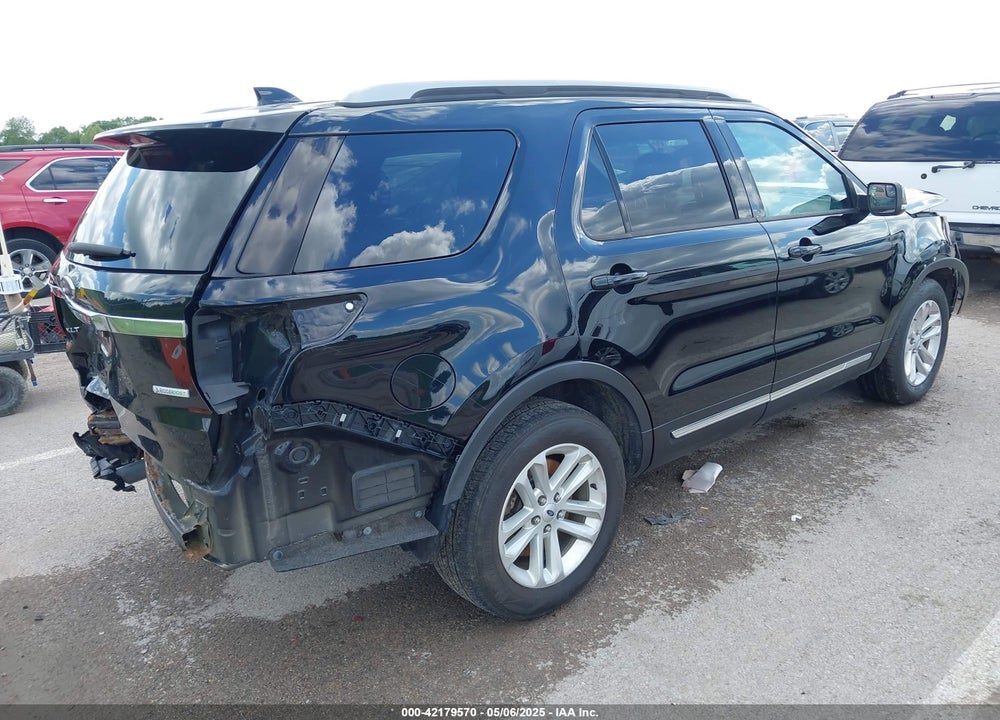 2017 FORD EXPLORER XLT VIN: 1FM5K7DH1HGC10307