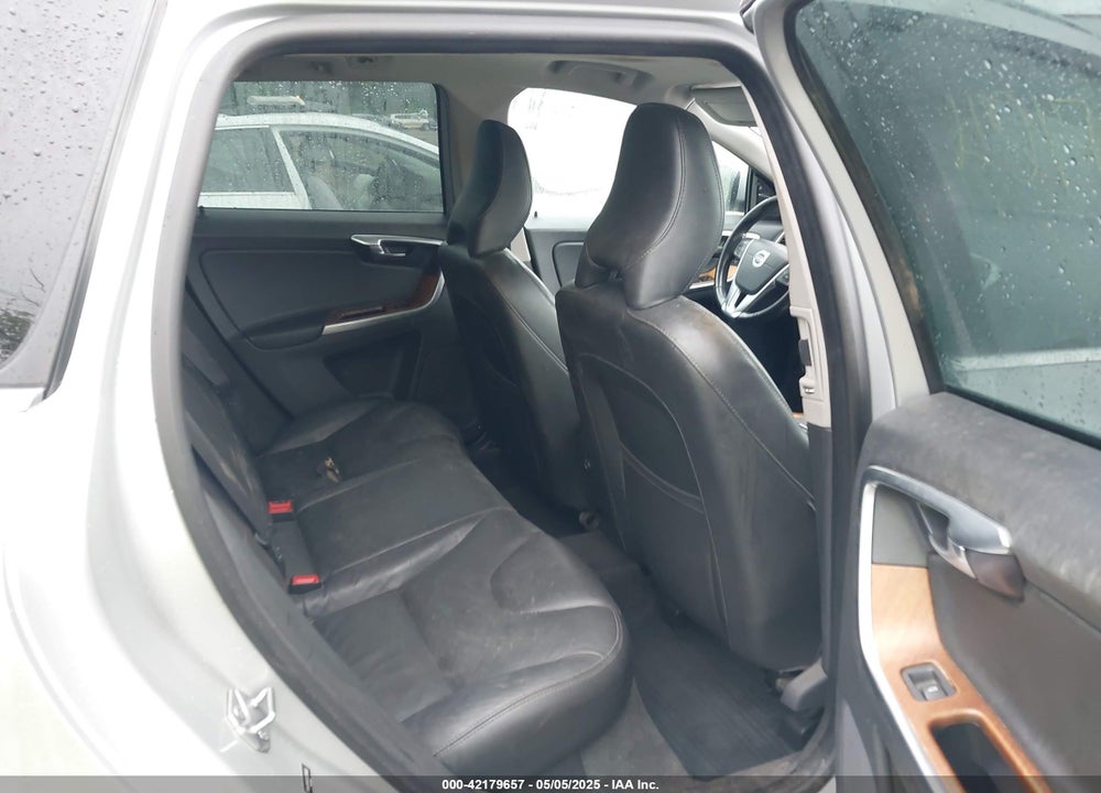 2017 VOLVO XC60 VIN: YV440MRU6H2177633