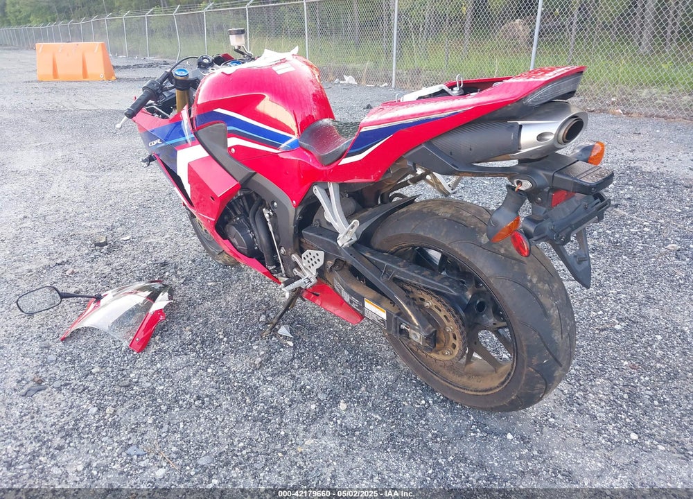 2024 HONDA CBR600 RR VIN: JH2PC40J8RK100295