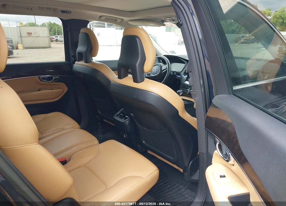 2016 VOLVO XC90 T6 MOMENTUM VIN: YV4A22PK2G1048991