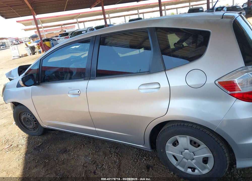 2013 HONDA FIT VIN: JHMGE8H34DC045393