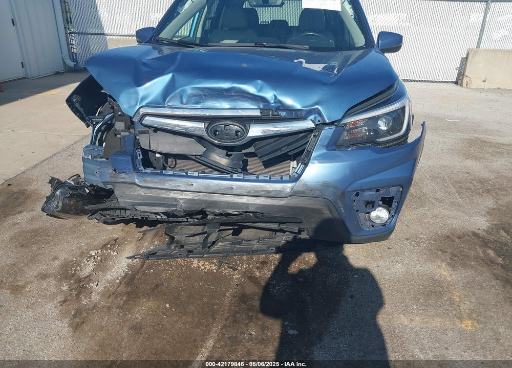 2021 SUBARU FORESTER LIMITED VIN: JF2SKAUC2MH439576