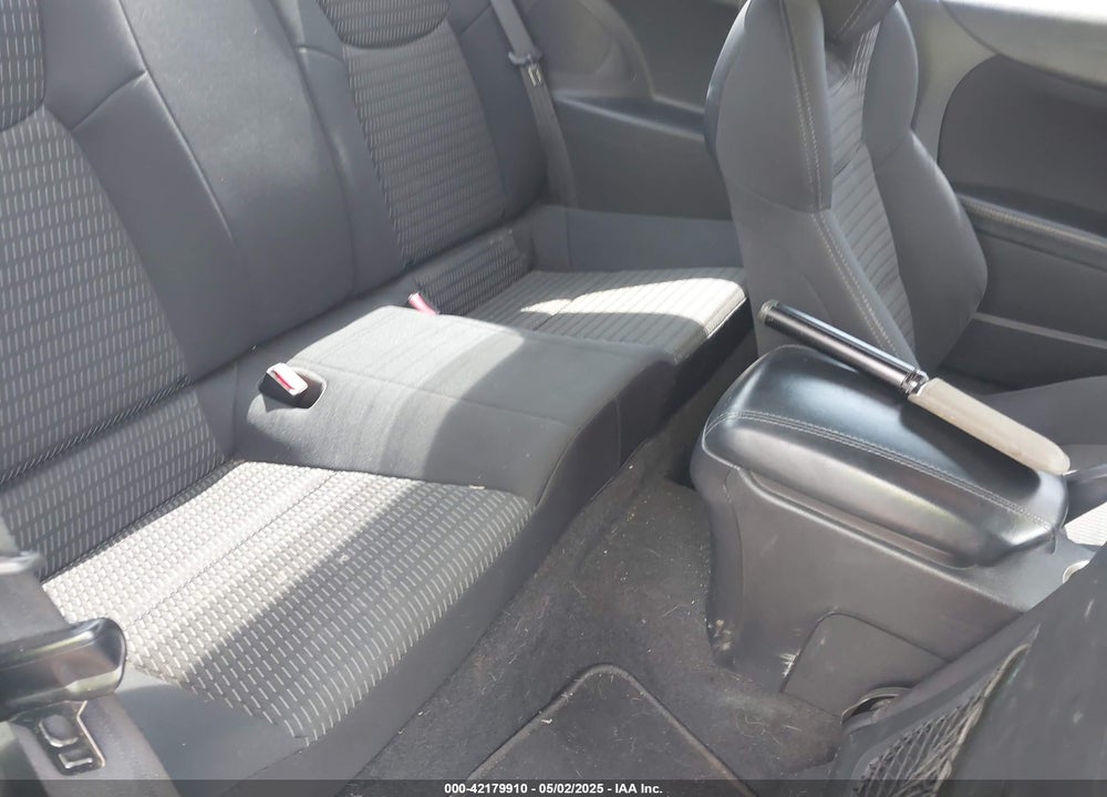 2013 HYUNDAI GENESIS VIN: KMHHT6KD3DU088453