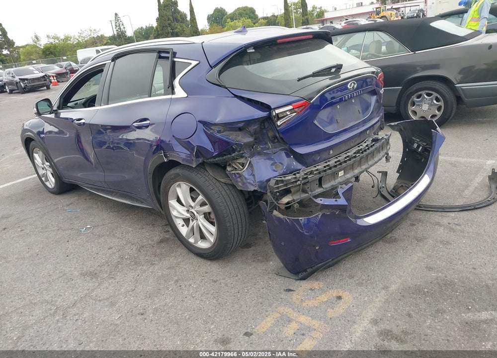 2018 INFINITI QX30 PREMIUM VIN: SJKCH5CP8JA046812