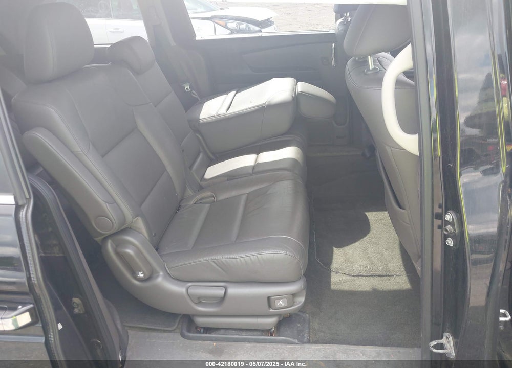 2016 HONDA ODYSSEY EX-L VIN: 5FNRL5H67GB139896