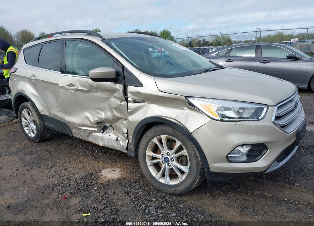2018 FORD ESCAPE SE VIN: 1FMCU9GD8JUD53607