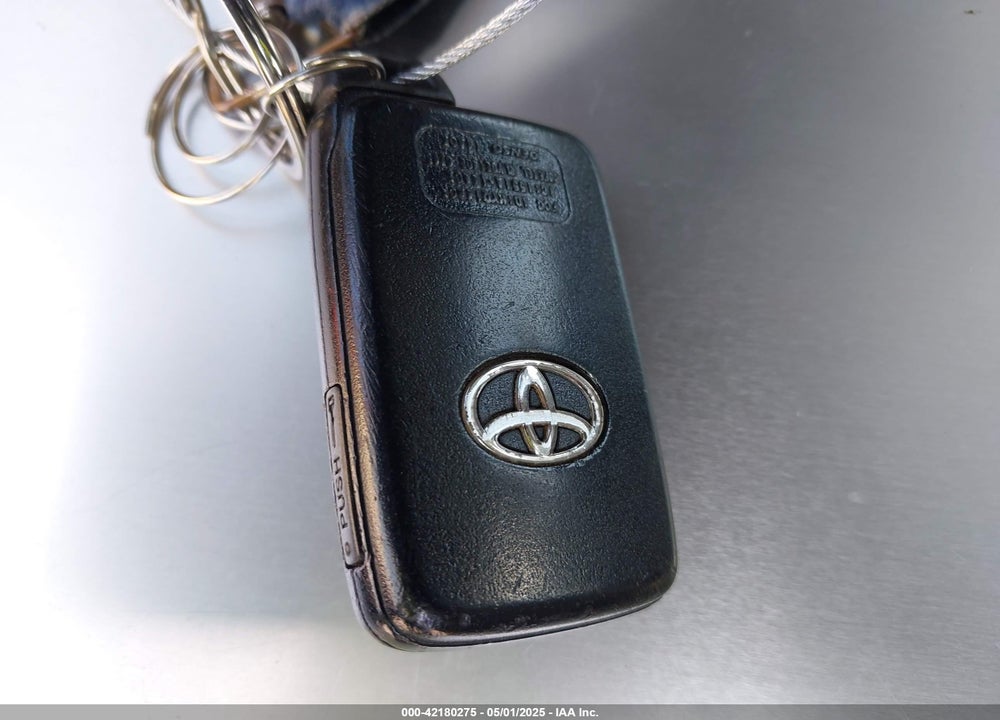 2014 TOYOTA PRIUS V TWO VIN: JTDZN3EUXEJ009232