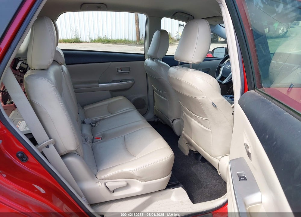 2014 TOYOTA PRIUS V TWO VIN: JTDZN3EUXEJ009232