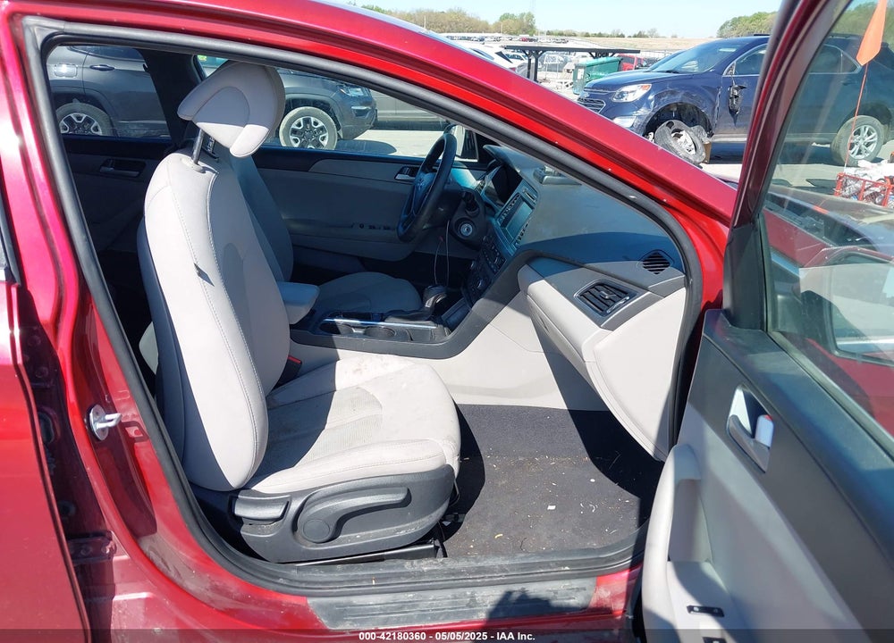 2016 HYUNDAI SONATA SE VIN: 5NPE24AFXGH364577