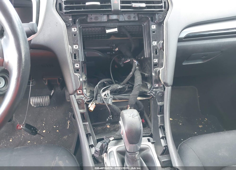 2013 FORD FUSION VIN: 3FA6P0H72DR227841