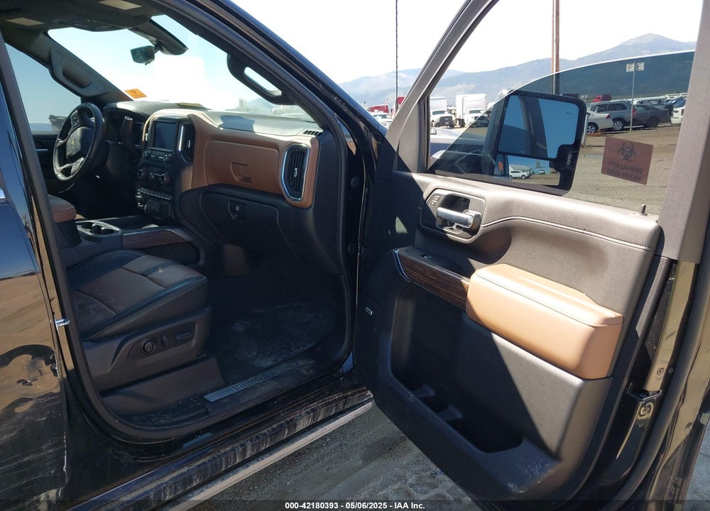 2022 CHEVROLET SILVERADO 3500HD 4WD  STANDARD BED HIGH COUNTRY VIN: 2GC4YVEY3N1218788