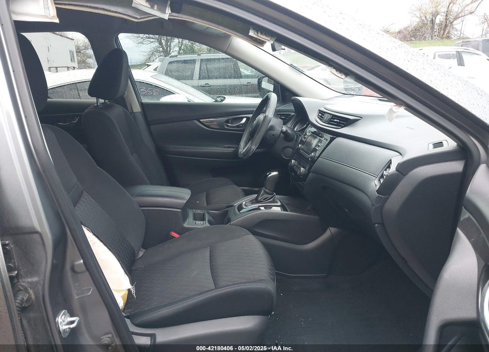 2017 NISSAN ROGUE VIN: KNMAT2MV3HP556254