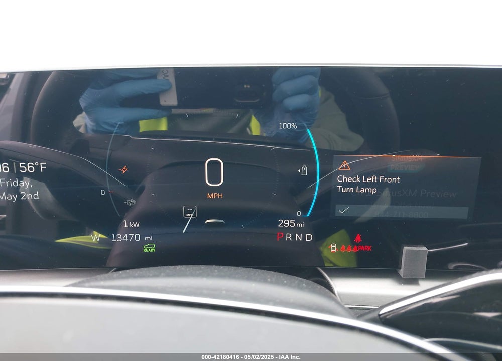 2024 CADILLAC LYRIQ LUXURY W/1SC VIN: 1GYKPPRK1RZ109216