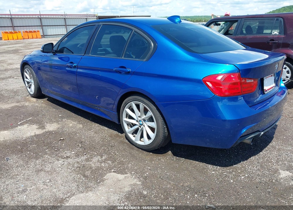 2013 BMW 3 SERIES VIN: WBA3B9C55DF586732
