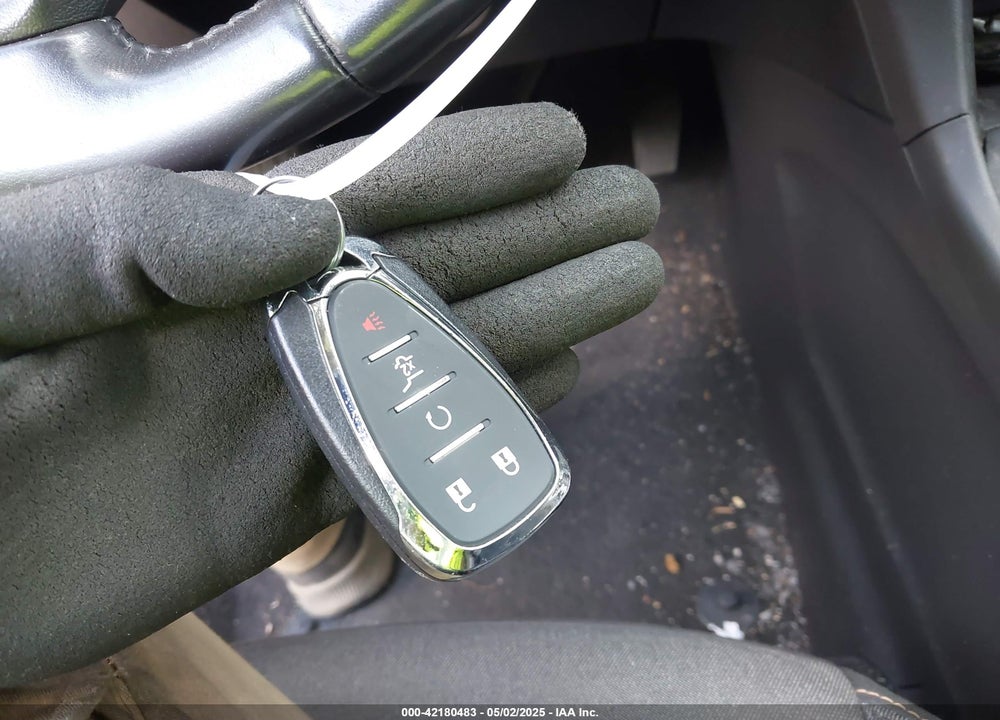 2019 CHEVROLET EQUINOX VIN: 3GNAXKEV6KS557207