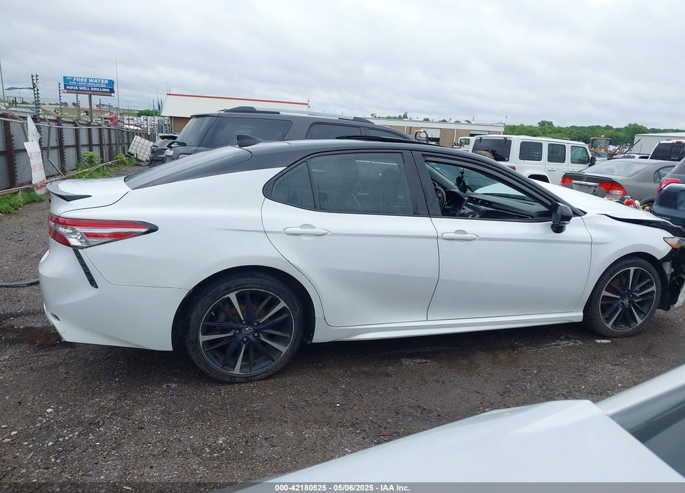 2019 TOYOTA CAMRY VIN: 4T1B61HK8KU240262