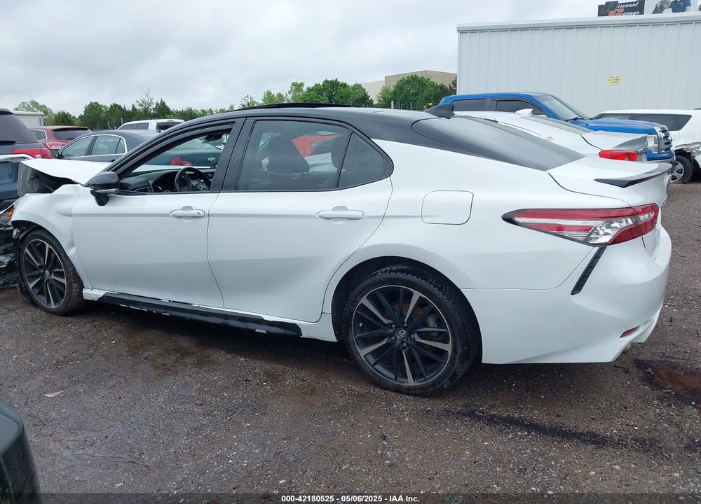 2019 TOYOTA CAMRY VIN: 4T1B61HK8KU240262