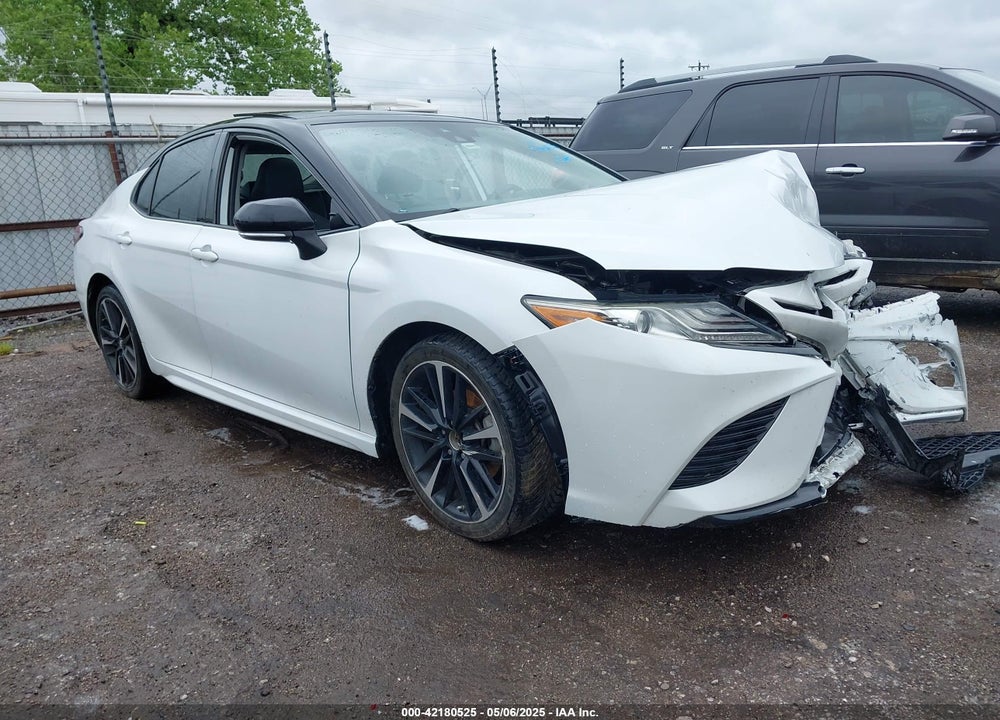 2019 TOYOTA CAMRY VIN: 4T1B61HK8KU240262