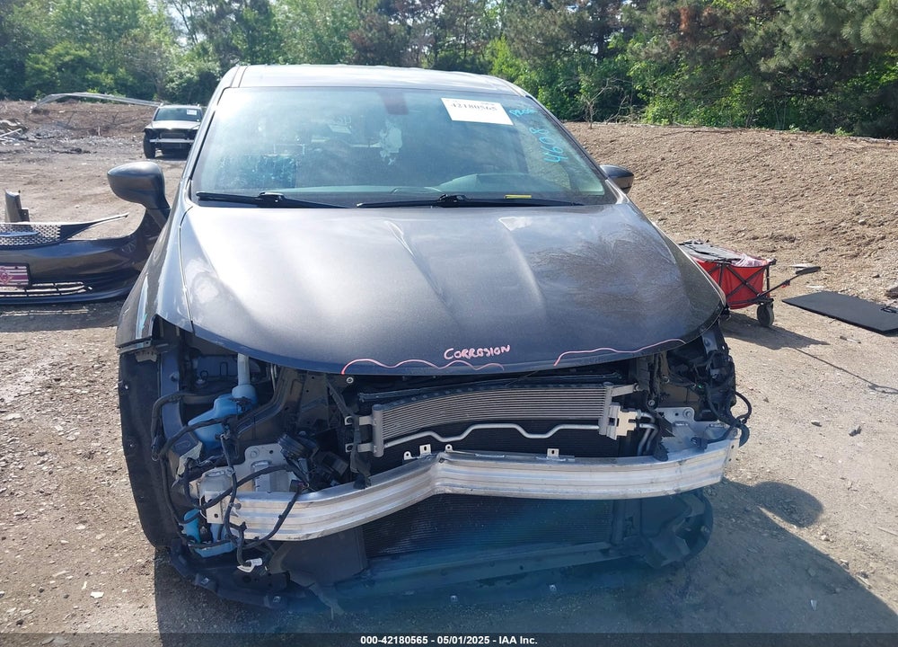 2019 CHRYSLER PACIFICA L VIN: 2C4RC1AG5KR629343