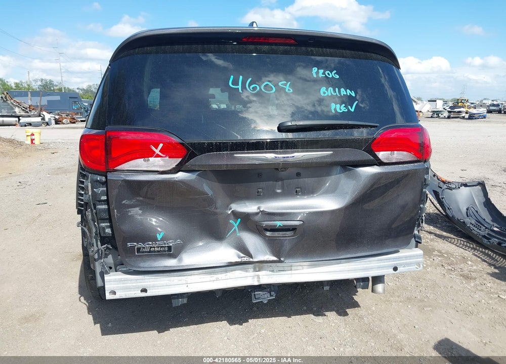 2019 CHRYSLER PACIFICA L VIN: 2C4RC1AG5KR629343