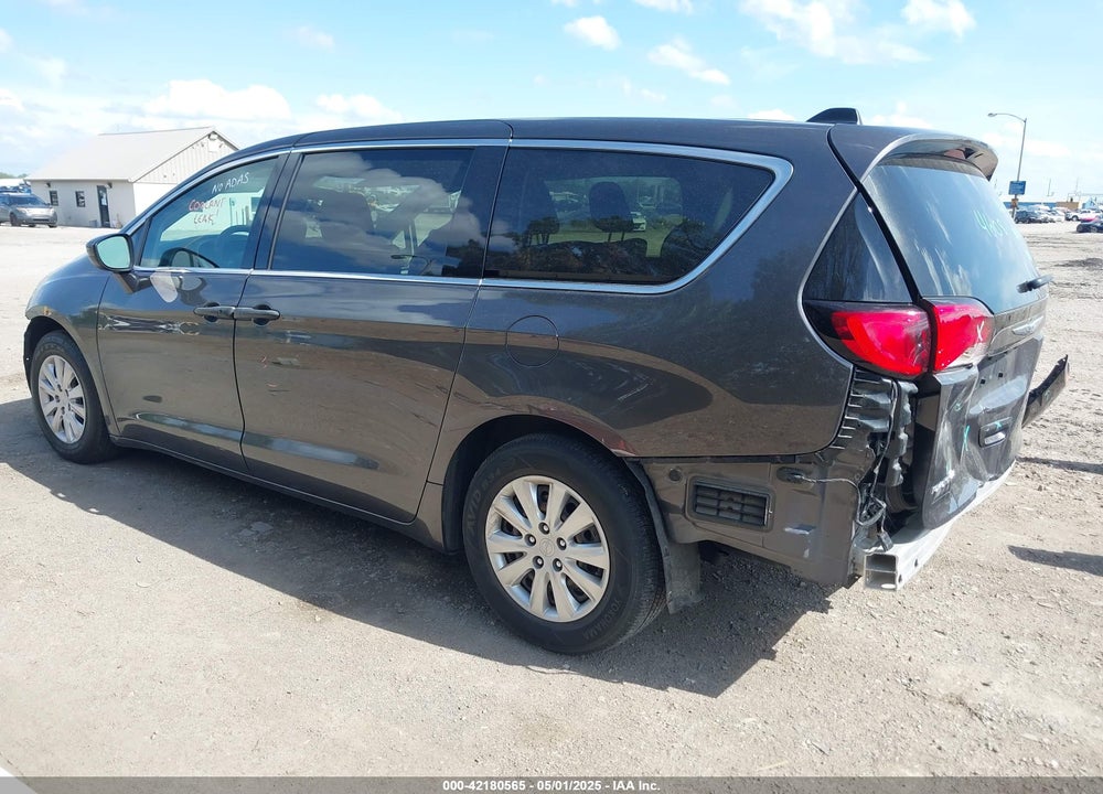 2019 CHRYSLER PACIFICA L VIN: 2C4RC1AG5KR629343