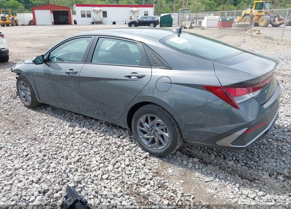2024 HYUNDAI ELANTRA VIN: KMHLM4DGXRU658961