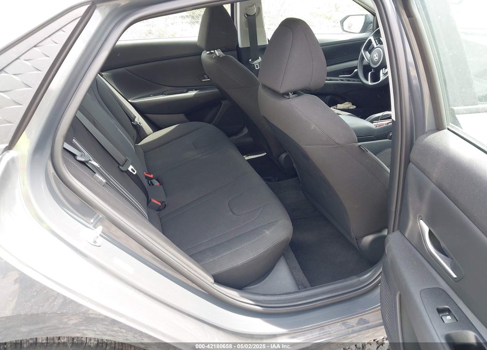 2024 HYUNDAI ELANTRA VIN: KMHLM4DGXRU658961