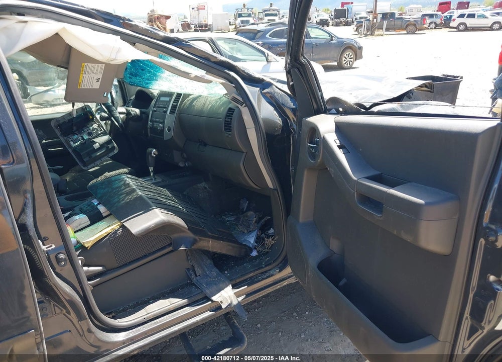 2011 NISSAN XTERRA VIN: 5N1AN0NW0BC523440