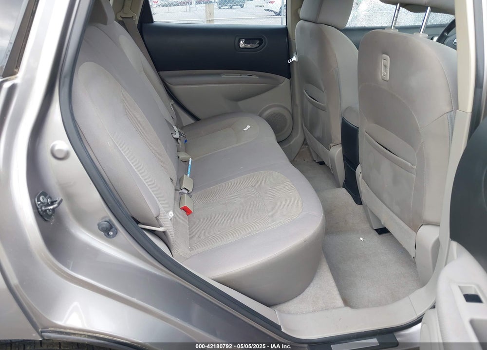 2015 NISSAN ROGUE SELECT S VIN: JN8AS5MTXFW674246